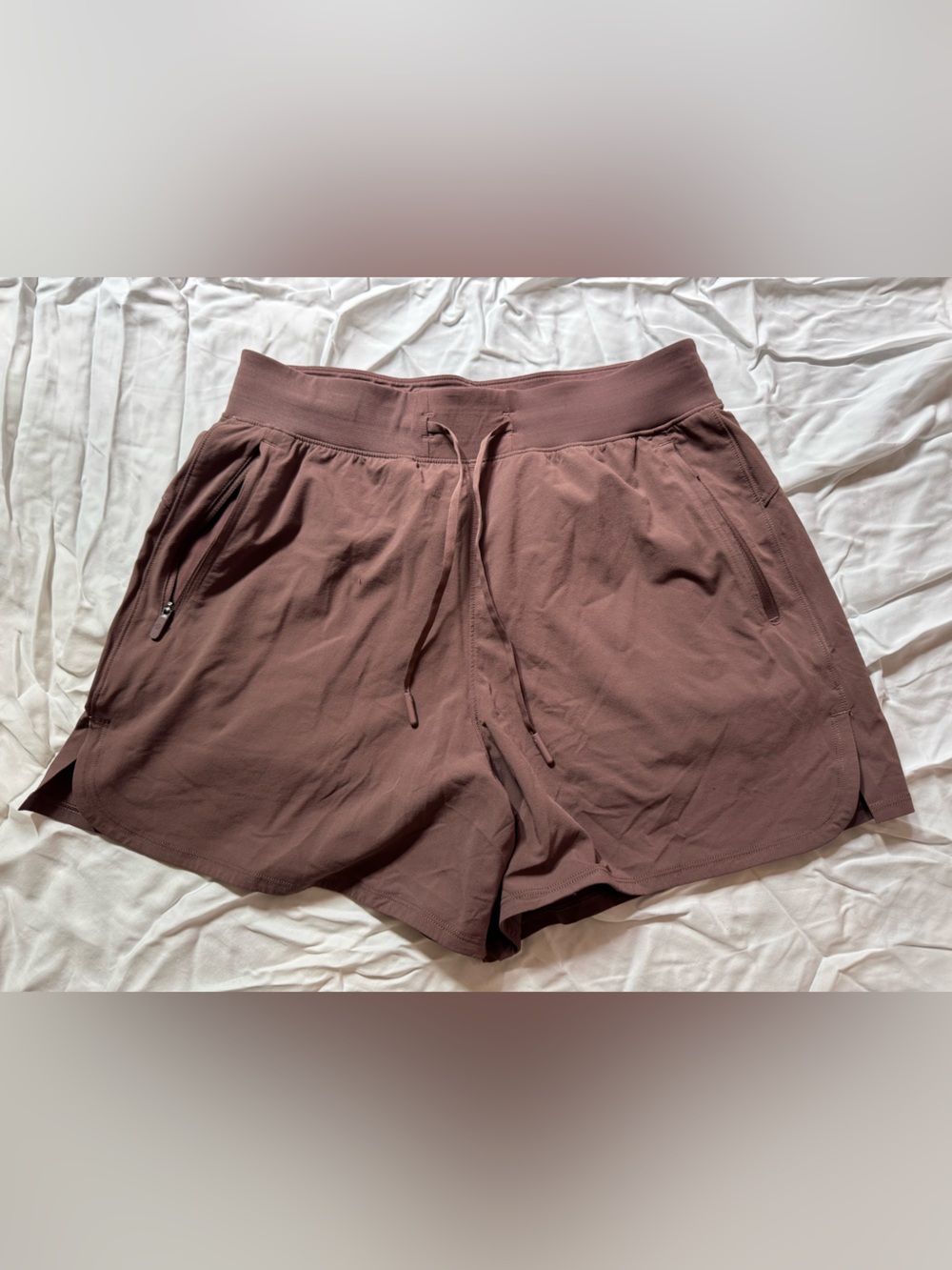 lululemon mauve drawstring athletic shorts